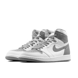 Air Jordan 1 Retro High OG Stealth/White  little use
Size: 7Y